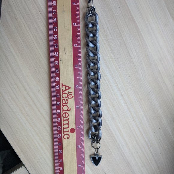 ANTIQUED STAINLESS STEEL CURB CHAINLINK BRACELET - Picture 4 of 5